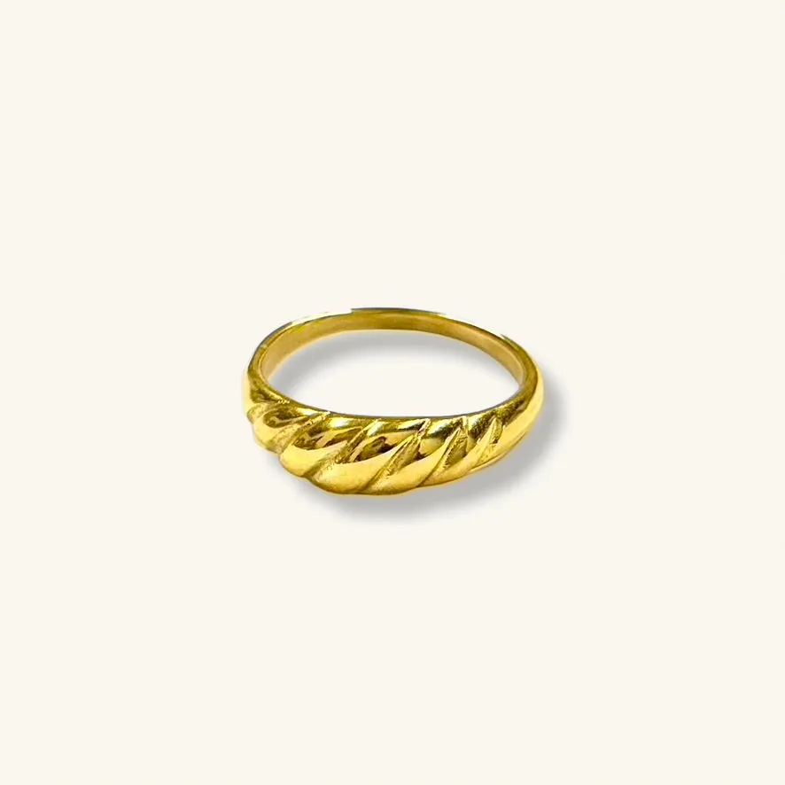 Gold Croissant Ring